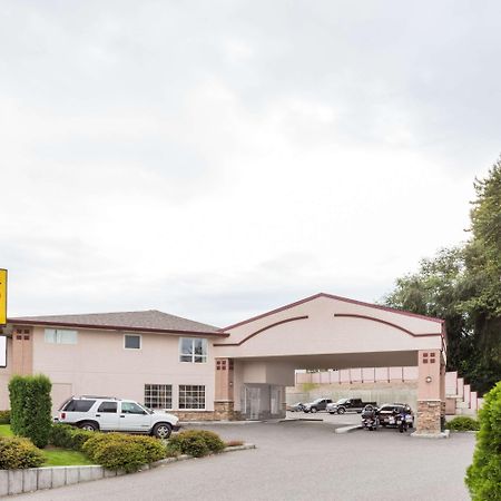 Super 8 By Wyndham Lake Country/Winfield Area Extérieur photo