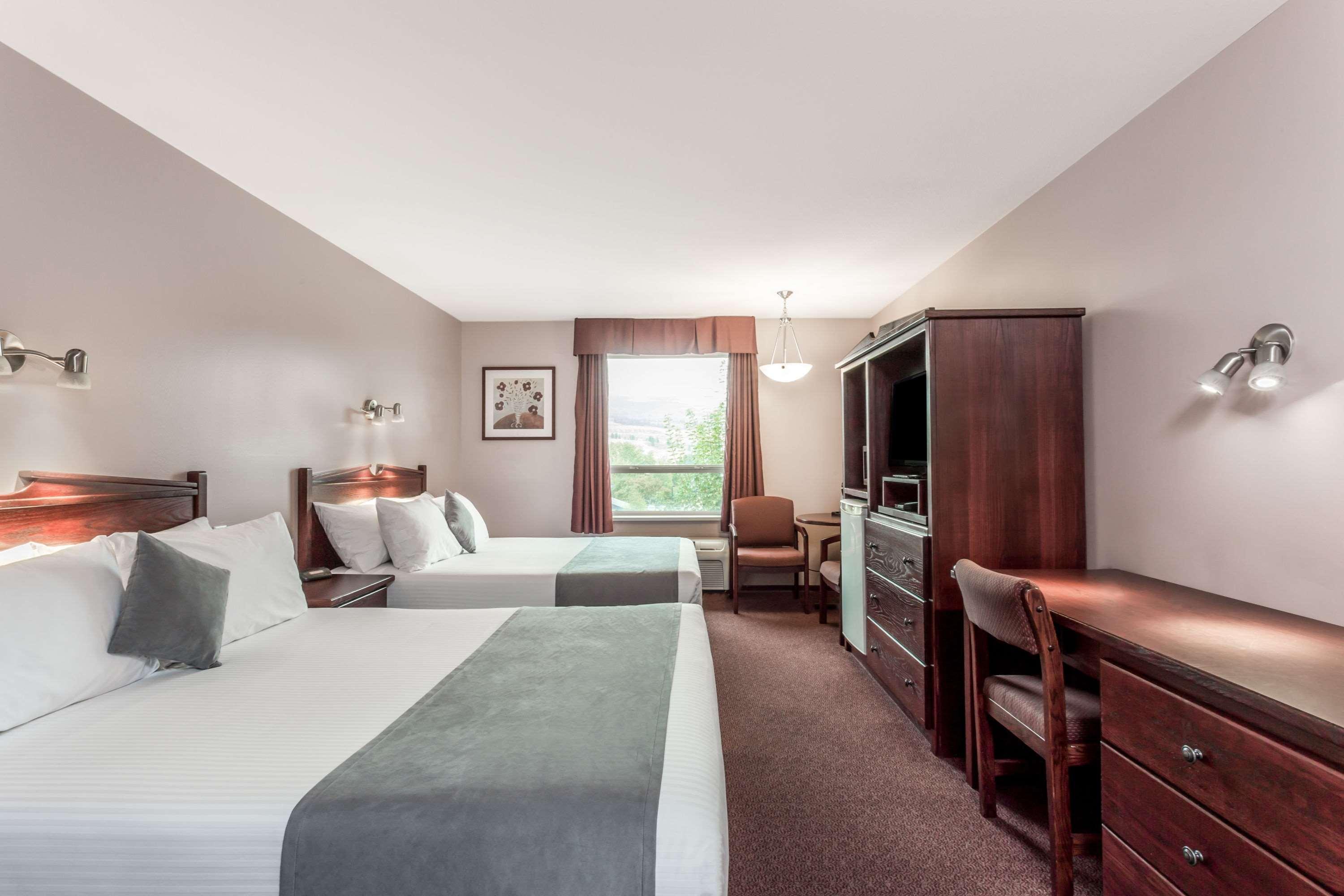 Super 8 By Wyndham Lake Country/Winfield Area Extérieur photo